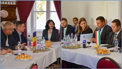 Întâlnire a grupului de lucru bilateral româno-maghiar privind infrastructura rutieră, desfășurată la Zsáka, Ungaria. Subiectele discutate